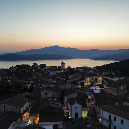 Le Vaccarelle Isola D'elba Apartament